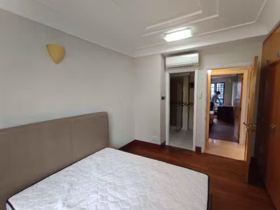 整套出租 • 武吉班让 •  Westcove Condominium • S$5300 • 共管公寓 • 1206ft² / 112m² 照片
