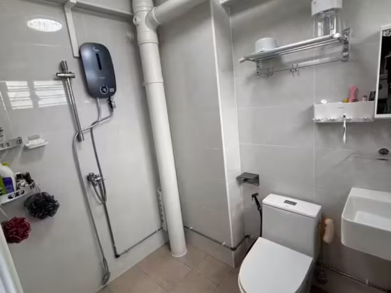 单间出租 • 红山 • 257 Bangkit Road • S$1000 • 4房(3臥室) • 普通房 照片