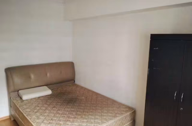 单间出租 • 三巴旺 • 628B Woodlands Ring Road • S$600 • 5房(4臥室) • 普通房