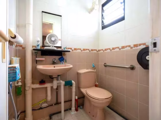 房屋出售 • 武吉知马 • 43 Chai Chee Street • S$550000 • 3房(2臥室) • 990ft² / 91m² 照片