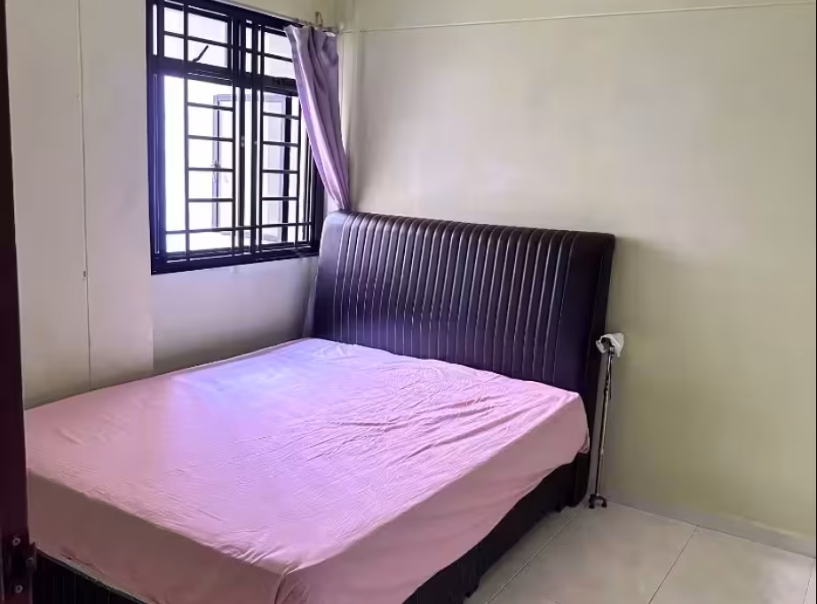 单间出租 • 梧槽 • 296 Yishun Street 20 • S$1150 • 3房(2臥室) • 普通房 照片