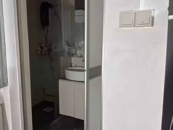 单间出租 • 蔡厝港 • 21 Queen's Close • S$600 • 4房(3臥室) • 床位出租 照片