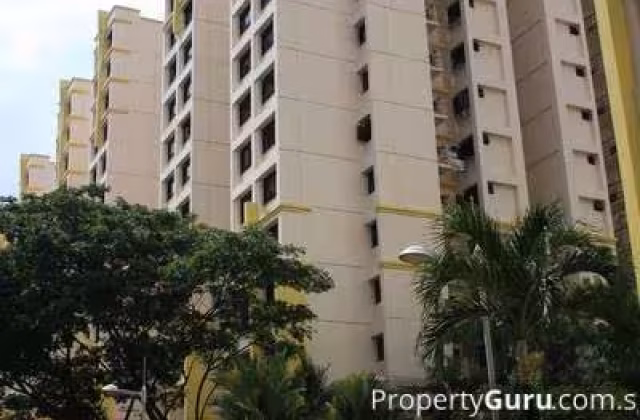 单间出租 • 林厝港 • 619 Jurong West Street 65 • S$1300 • 4房(3臥室) • 主人房