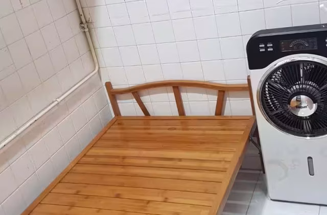 整套出租 • 马林百列 • 174 Lorong 1 Toa Payoh • S$3300 • 3房(2臥室) • 800ft² / 74m²