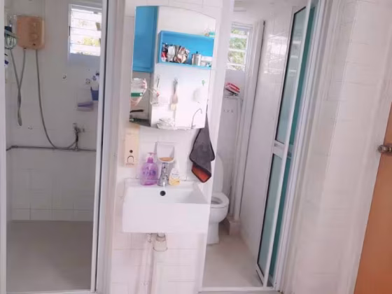 整套出租 • 马林百列 • 174 Lorong 1 Toa Payoh • S$3300 • 3房(2臥室) • 800ft² / 74m² 照片