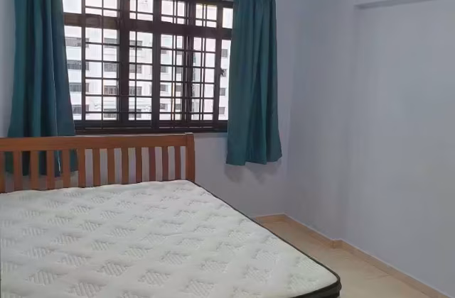 单间出租 • 芽笼 • 684C Choa Chu Kang Crescent • S$850 • 5房(4臥室) • 普通房