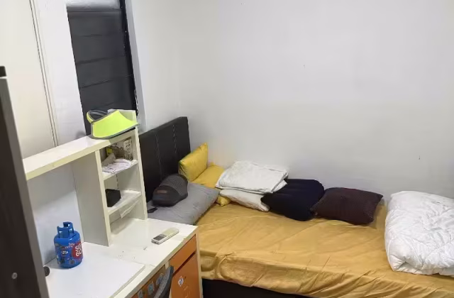 单间出租 • 大巴窑 •  Orchard Tower Rear Block Apartment • S$1800 • 住宅公寓 • 主人房