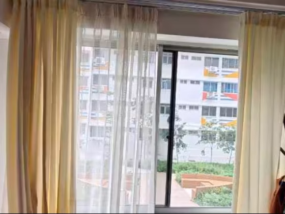 单间出租 • 芽笼 • 215 Choa Chu Kang Central • S$950 • 3房(2臥室) • 佣人房 照片