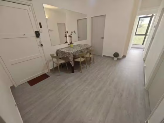 单间出租 • 纽顿 •  Novena Court • S$1100 • 住宅公寓 • 普通房 照片