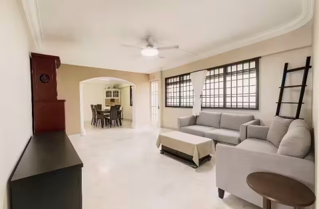 房屋出售 • 三巴旺 • 363 Woodlands Avenue 5 • S$638000 • 3房(2臥室) • 1130ft² / 104m²
