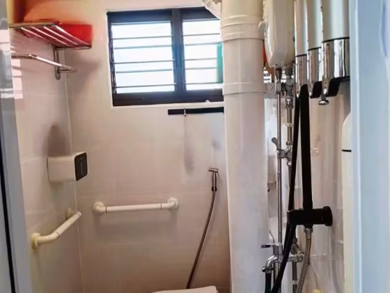单间出租 • 义顺 • 390 Yishun Avenue 6 • S$900 • 4房(3臥室) • 普通房 照片