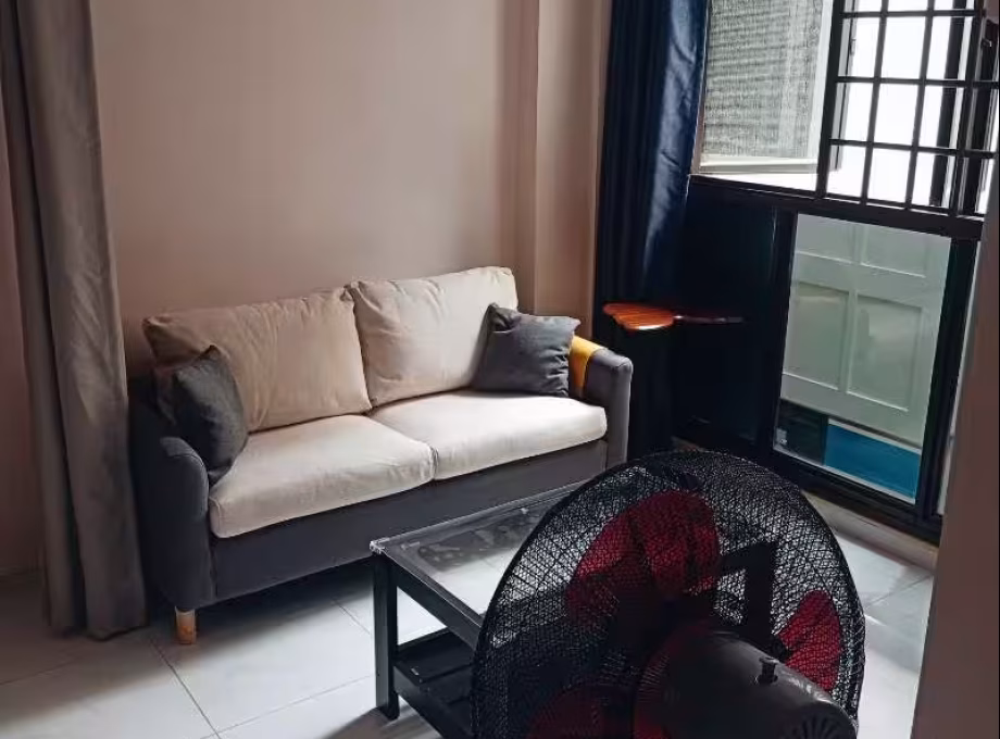 整套出租 • 三巴旺 • 551 Woodlands Drive 44 • S$3250 • 3房(2臥室) •  照片
