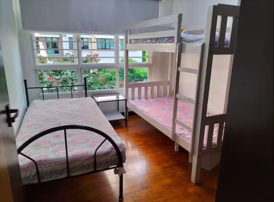 单间出租 • 盛港 • 287A Compassvale Crescent • S$500 • 4房(3臥室) • 床位出租 照片