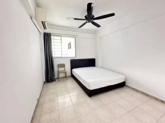 单间出租 • 中央集水区 • 335 Serangoon Avenue 3 • S$1350 • 3房(2臥室) • 普通房 照片