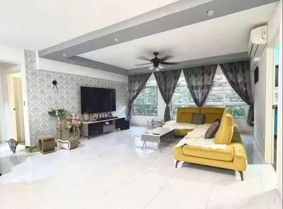 房屋出售 • 武吉巴督 • 442A Bukit Batok West Avenue 8 • S$780000 • 3房(2臥室) • 1206ft² / 112m² 照片