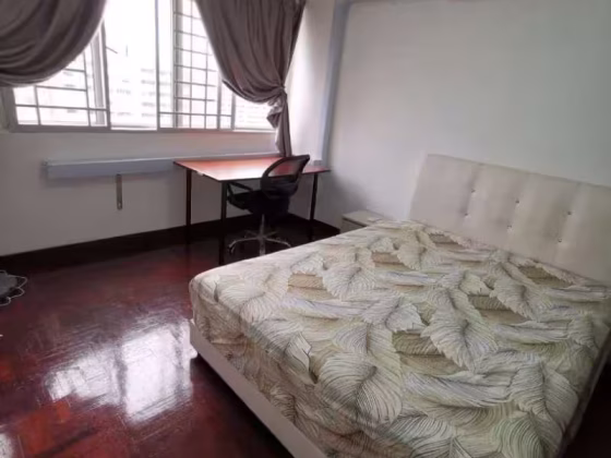 单间出租 • 马林百列 •  Braddell View • S$1200 • 住宅公寓 • 普通房 照片