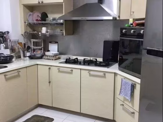 单间出租 • 马林百列 •  Braddell View • S$1000 • 住宅公寓 • 普通房 照片