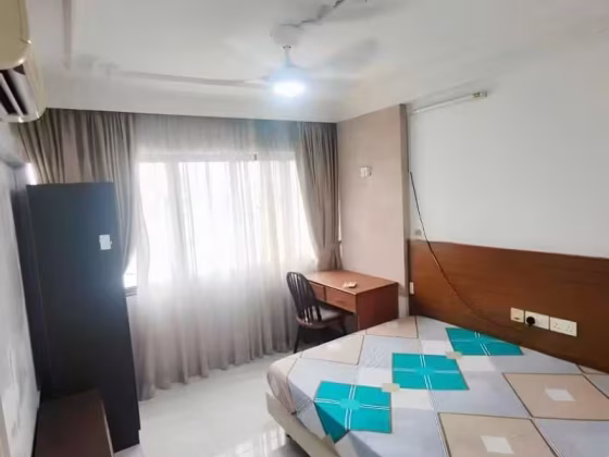 单间出租 • 马林百列 •  Braddell View • S$1200 • 住宅公寓 • 普通房 照片