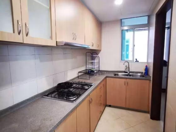 单间出租 • 纽顿 •  Calarasi • S$750 • 住宅公寓 • 普通房 照片