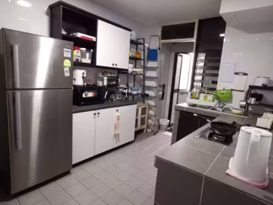 单间出租 • 纽顿 •  Ampas Apartments • S$1500 • 共管公寓 • 普通房 照片