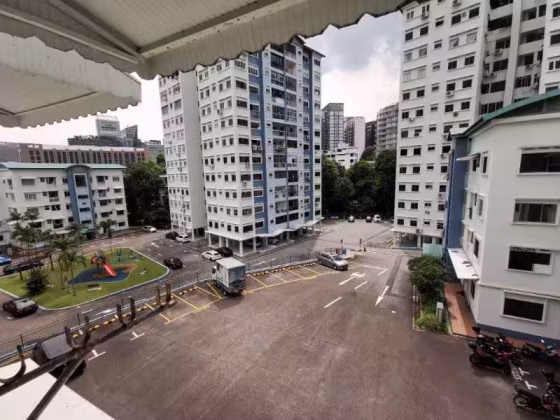 单间出租 • 登加 •  Cavenagh Gardens • S$1150 • 住宅公寓 • 普通房 照片