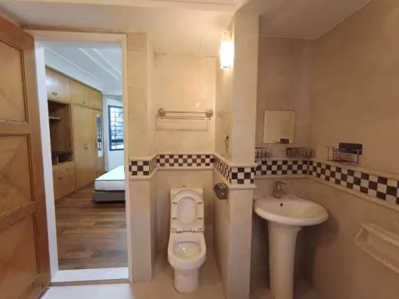 整套出租 • 武吉班让 •  Westcove Condo • S$5300 • 共管公寓 • 1206ft² / 112m² 照片