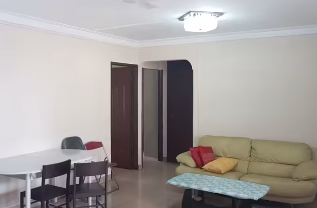 单间出租 • 西部集水区 • 155 Simei Road • S$600 • 5房(4臥室) • 普通房