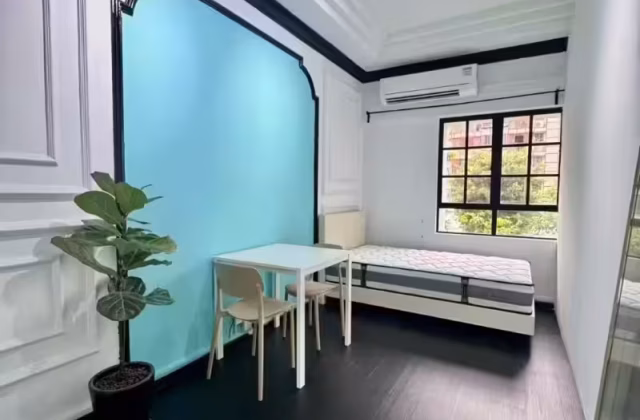 单间出租 • 芽笼 •  Guillemard View • S$1400 • 住宅公寓 • 普通房