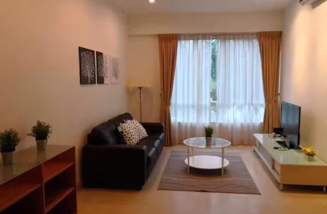 整套出租 • 勿洛 •  Claremont • S$5400 • 住宅公寓 • 990ft² / 91m²