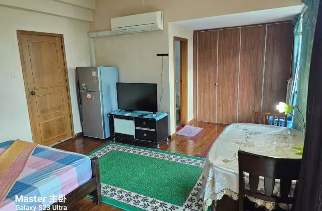 单间出租 • 新加坡河 •  Gerald Residences • S$1200 • 联排排屋 • 主人房
