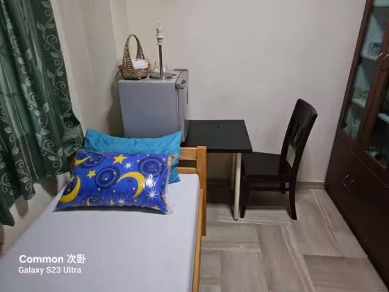 单间出租 • 新加坡河 •  Gerald Residences • S$1200 • 联排排屋 • 主人房 照片