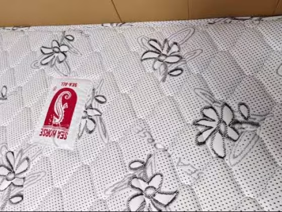 单间出租 • 芽笼 • 215 Choa Chu Kang Central • S$900 • 3房(2臥室) • 普通房 照片