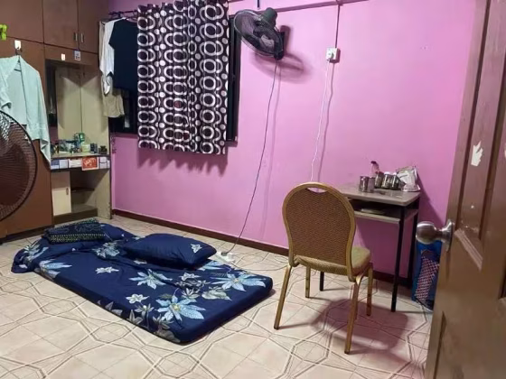 单间出租 • 巴耶利峇 • 211 Jurong East Street 21 • S$450 • 4房(3臥室) • 普通房 照片