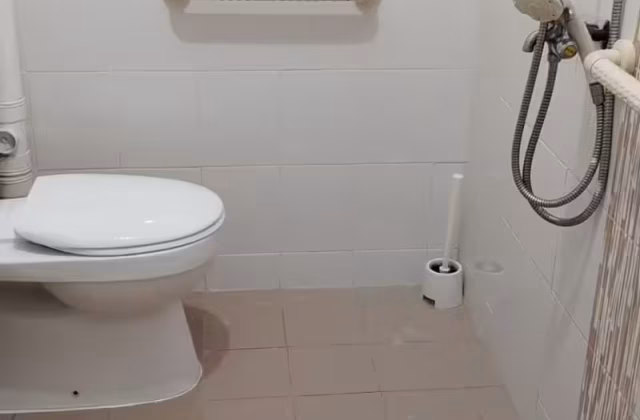 单间出租 • 林厝港 • 476 Jurong West Street 41 • S$900 • 4房(3臥室) • 普通房