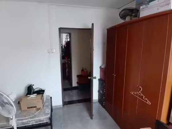 单间出租 • 林厝港 • 476 Jurong West Street 41 • S$900 • 4房(3臥室) • 普通房 照片