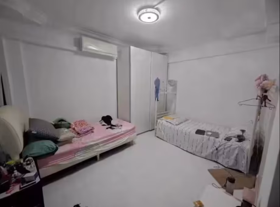 单间出租 • 巴耶利峇 • 278 Toh Guan Road • S$1500 • 4房(3臥室) • 主人房 照片