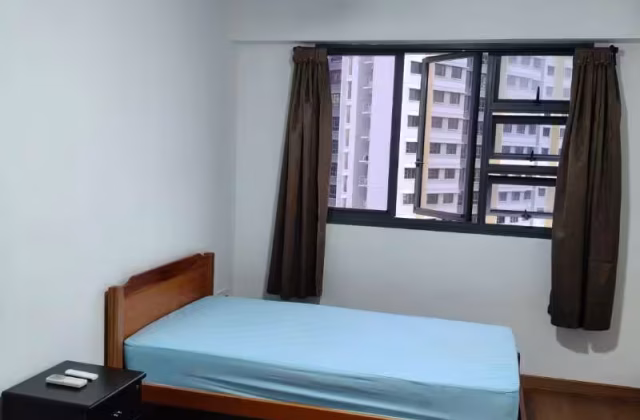 单间出租 • 武吉班让 • 464B Clementi Avenue 1 • S$1500 • 3房(2臥室) • 主人房