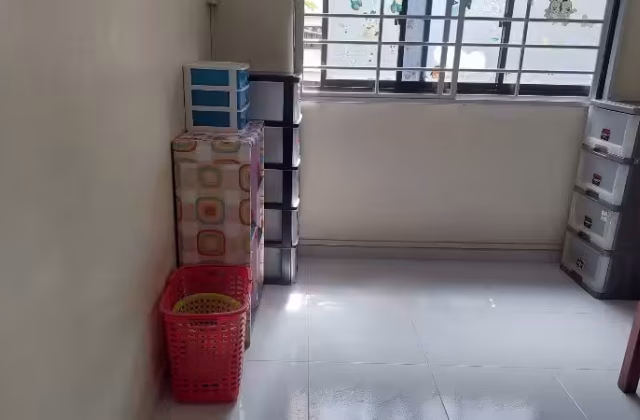 单间出租 • 裕廊西 • 673A Jurong West Street 65 • S$800 • 3房(2臥室) • 普通房