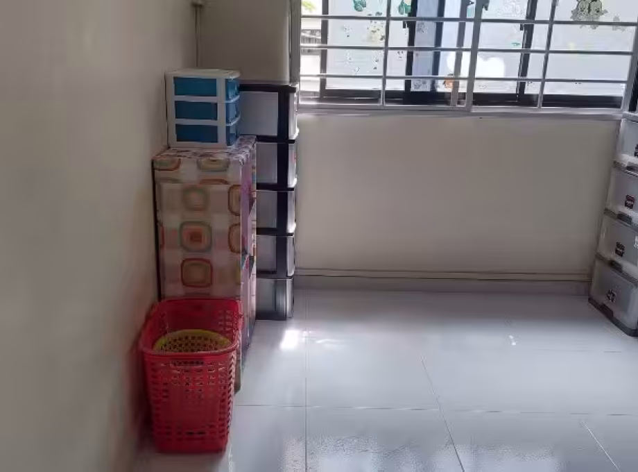 单间出租 • 裕廊西 • 673A Jurong West Street 65 • S$800 • 3房(2臥室) • 普通房 照片