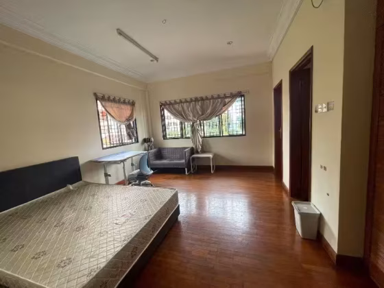 单间出租 • 勿洛 • TEO KIM ENG ROAD (416394) • S$2000 • 独栋别墅 • 主人房 照片