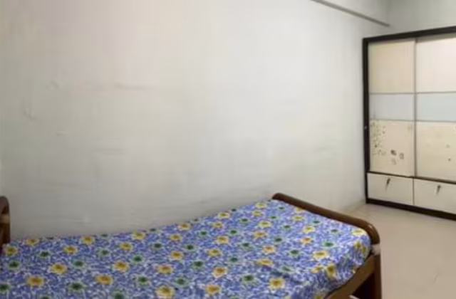 单间出租 • 金文泰 • 318 Clementi Avenue 4 • S$800 • 3房(2臥室) • 普通房