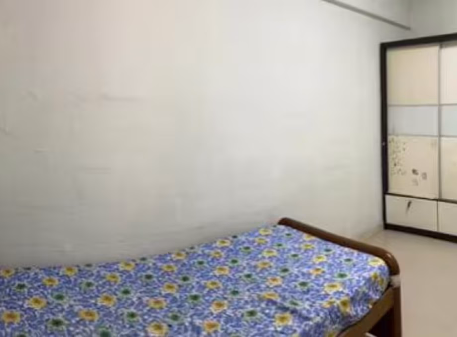 单间出租 • 金文泰 • 318 Clementi Avenue 4 • S$800 • 3房(2臥室) • 普通房 照片
