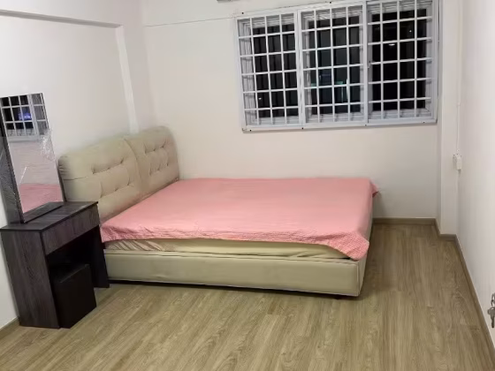 单间出租 • 乌节 • 304 Ang Mo Kio Avenue 1 • S$1200 • 3房(2臥室) • 普通房 照片