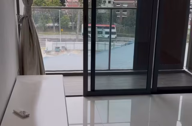 单间出租 • 新加坡河 •  Midtown Residences • S$1100 • 4房(3臥室) • 普通房