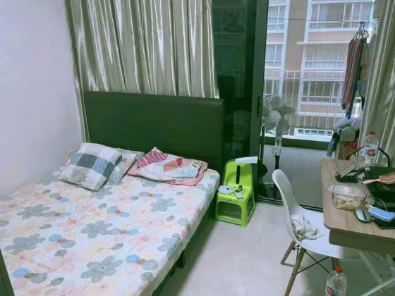 单间出租 • 林厝港 •  The Lakefront Residences • S$1600 • 共管公寓 • 佣人房 照片