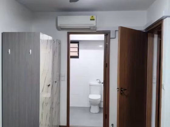 单间出租 • 武吉班让 • 464B Clementi Avenue 1 • S$1400 • 3房(2臥室) • 主人房 照片