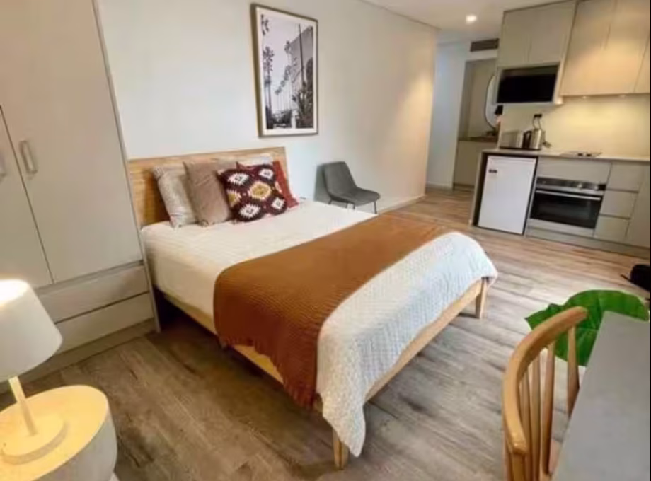 单间出租 • 巴耶利峇 • 106 Jurong East Street 13 • S$1000 • 3房(2臥室) • 主人房 照片