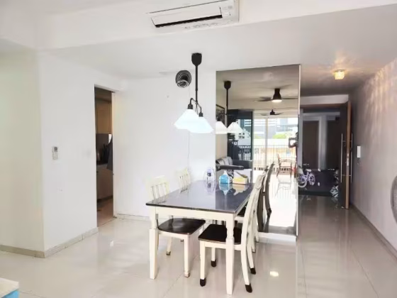 整套出租 • 宏茂桥 •  Stratum • S$4599 • 住宅公寓 • 1302ft² / 120m² 照片
