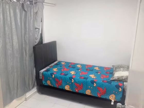 单间出租 • 登加 •  Kim Sia Court • S$1200 • 住宅公寓 • 佣人房 照片