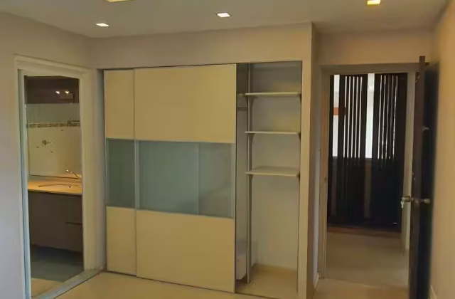 整套出租 • 武吉班让 • 458 Clementi Avenue 3 • S$4200 • 3房(2臥室) • 1184ft² / 109m²